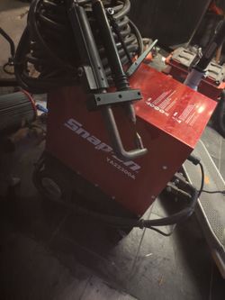 Snap-on Standard-Duty Spot Welder YA22300A