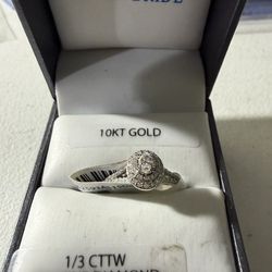 10k white gold ladies ring