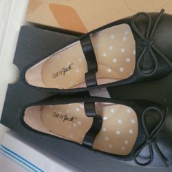 Toddler Size 7 Mary Jane Slip On.