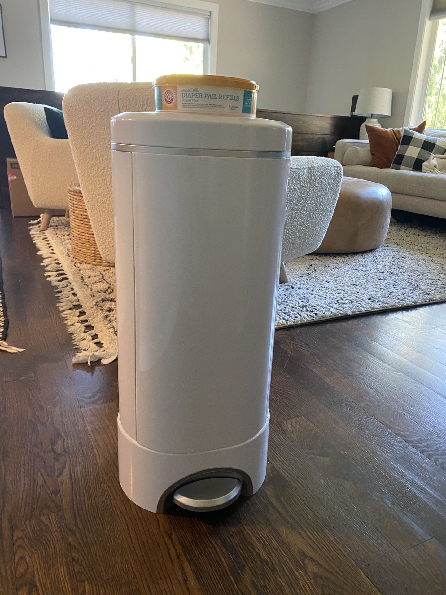 Munchkin Diaper Pail