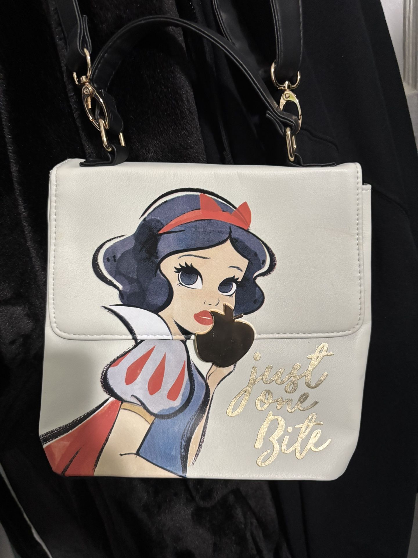 Snow white Purse