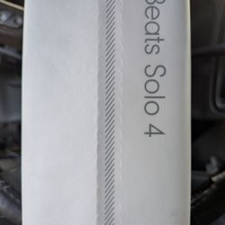 BEATS SOLO 4 ~~ SEALED 4 $80
