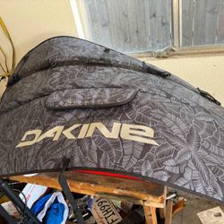 Dakine tailgate protector fits small and midsize Truck