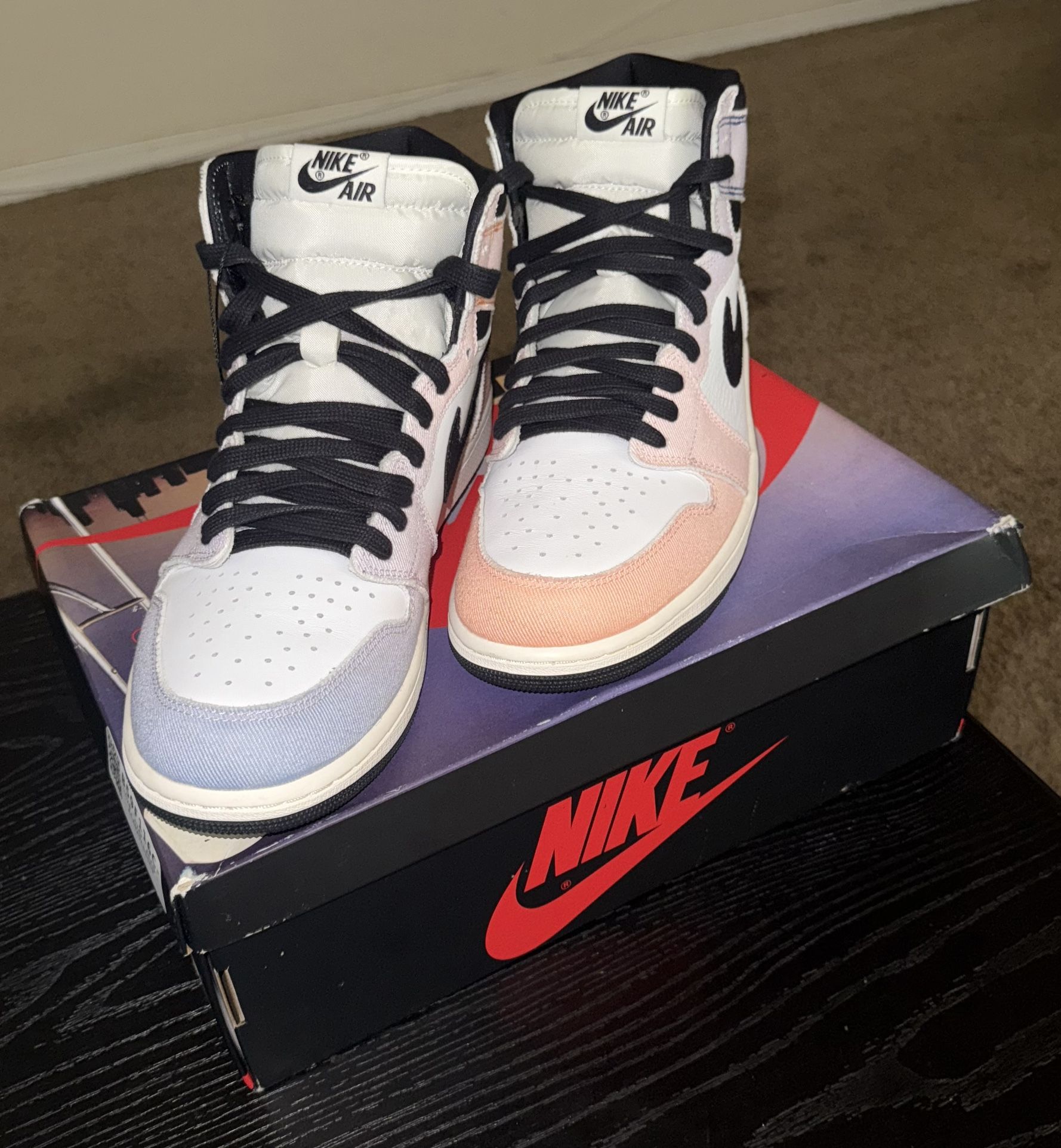 Nike Air Jordan 1 Retro High OG Skyline