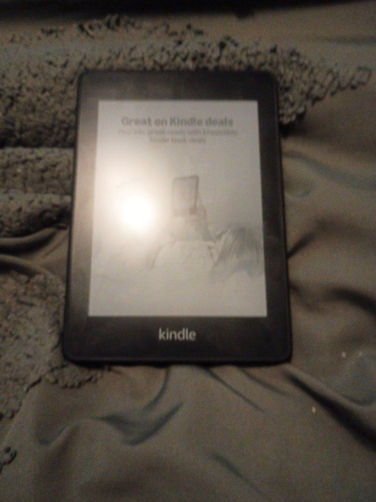 Kindle Paper White 10th Gen