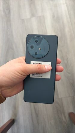 TCL 50 XL NXTPAPER 5G smartphone