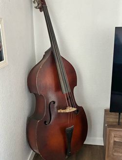 Ernest Tubb’s Upright Bass.