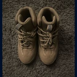 Adidas Yeezy Desert Boot Size 9.5 Men's