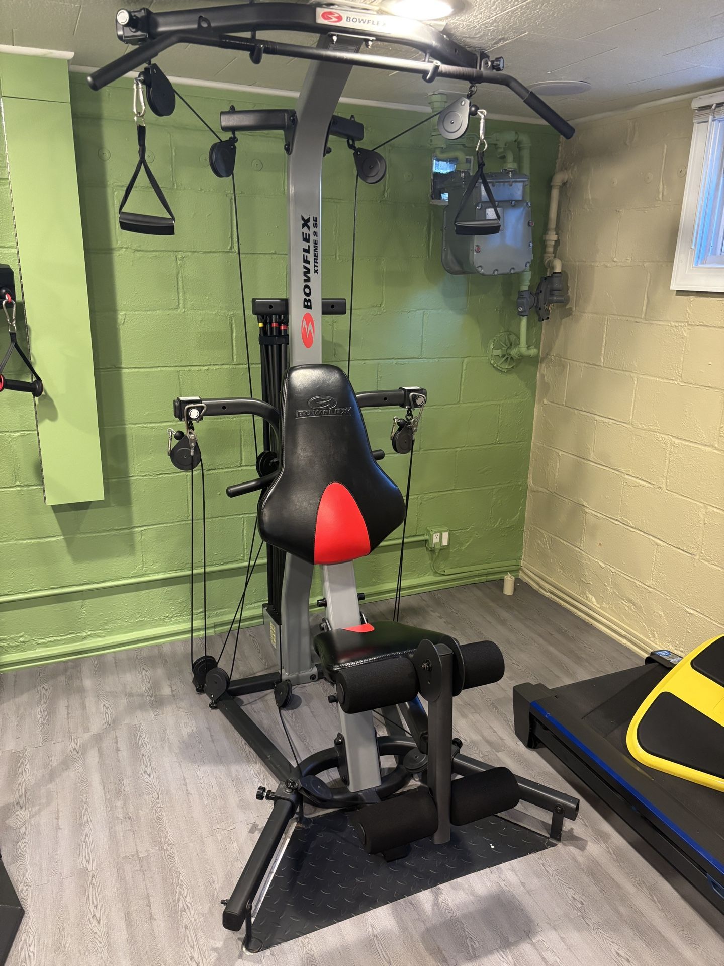 BowFlex Xtreme 2 SE Home Gym + Upgrades – Excellent Condition