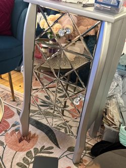Mirrored Cabinet/nightstand With Drawer