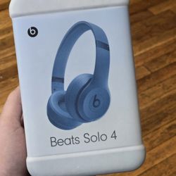 Beats Solo 4 Headphones New Sealed