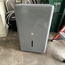 💧 GE 50-Pint Dehumidifier – Covers 4,500 Sq Ft! – Barely Used