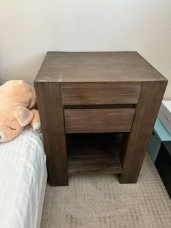 Wood night stands *2