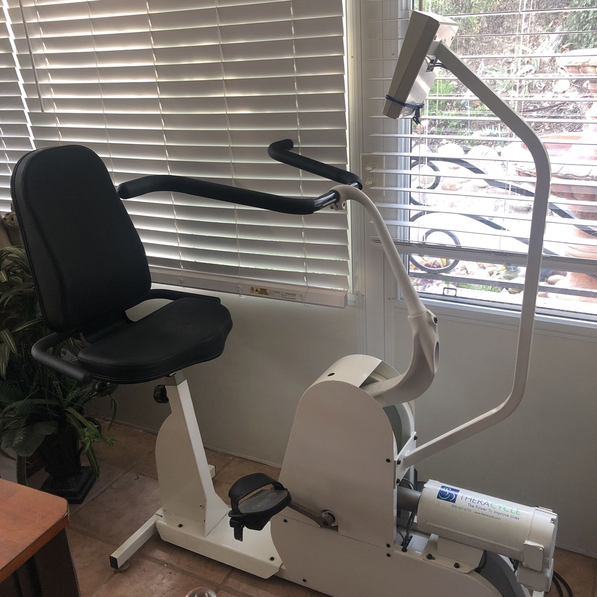 Theracycle 200 Recumbent Exercise Bike
