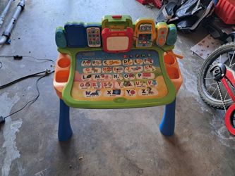 Learning table