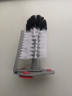 Glass Cleaning Brush with Suction Base