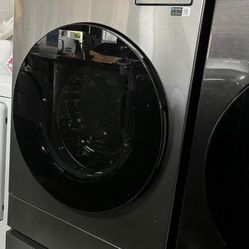 Samsung (5.3 cu.ft.) Bespoke Al laundry ventless 110v combo All-in-one Ultra capacity washer capacity washer and dryer-pedestal included. Front Loadin