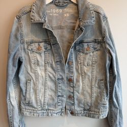 Women’s Gap 1969 Denim Jean Jacket XS Distressed Wash Vintage $25