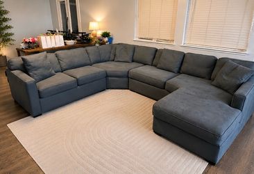 🤍 Beautiful Large Gray U-Shaped Sectional Couch