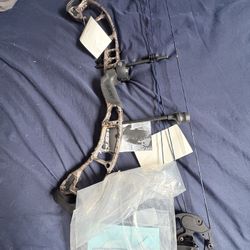 Quest G5 Bow