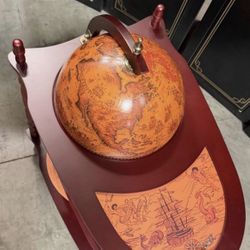 New Globe Bar, 34.5" Globe Bar Liquor Cabinet with Wheels. 27.5"X 18" X 34.5"