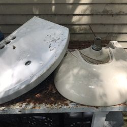 Bathroom or Utility Sink