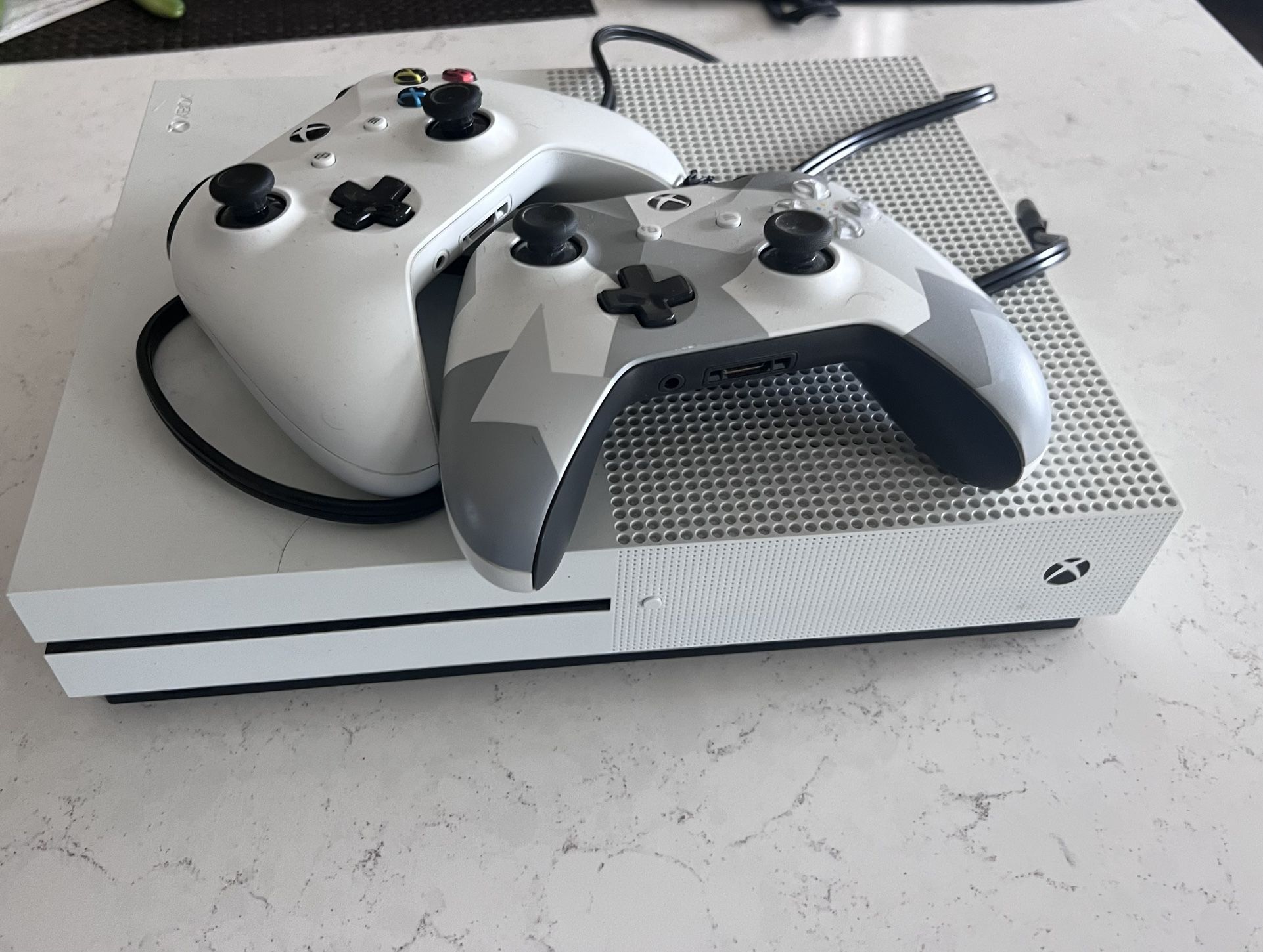 Xbox One S( White)
