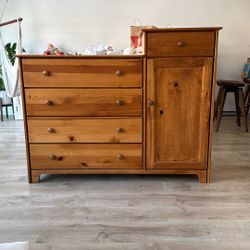 Solid Wood Dresser/Changing Table 