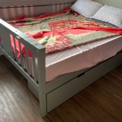 Queen Bed