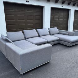 🛋️ Sofa/Couch Sectional - Modular - Linen -  Perazzi - Delivery Available 🚛