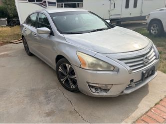 2012 Nissan Altima parts only