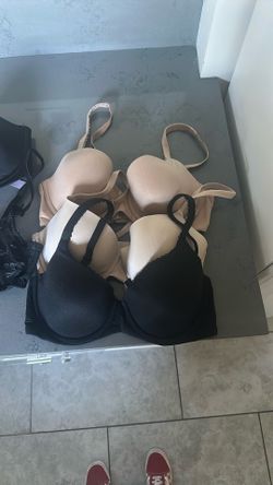 Women’s Bra/ Undergarments - Victoria’s Secret & Savage X Fenty
