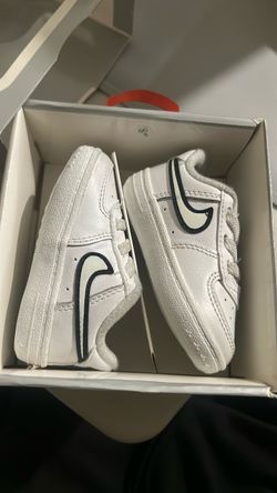 Baby shoes