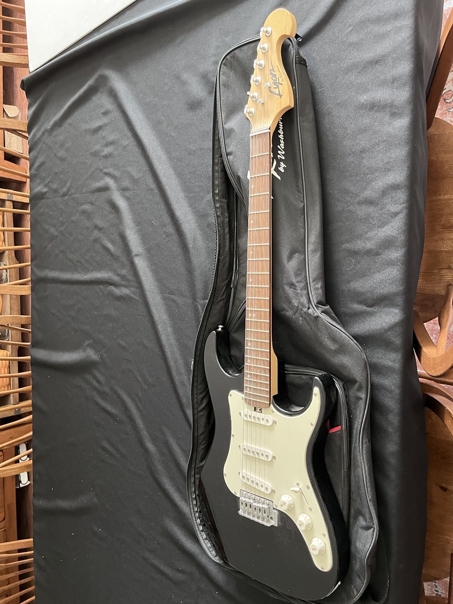 Lyon by Washburn Solid Body 6-String Electric Guitar Black
