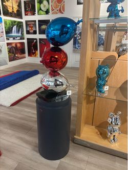 Gorgeous pop art ballon sculpture