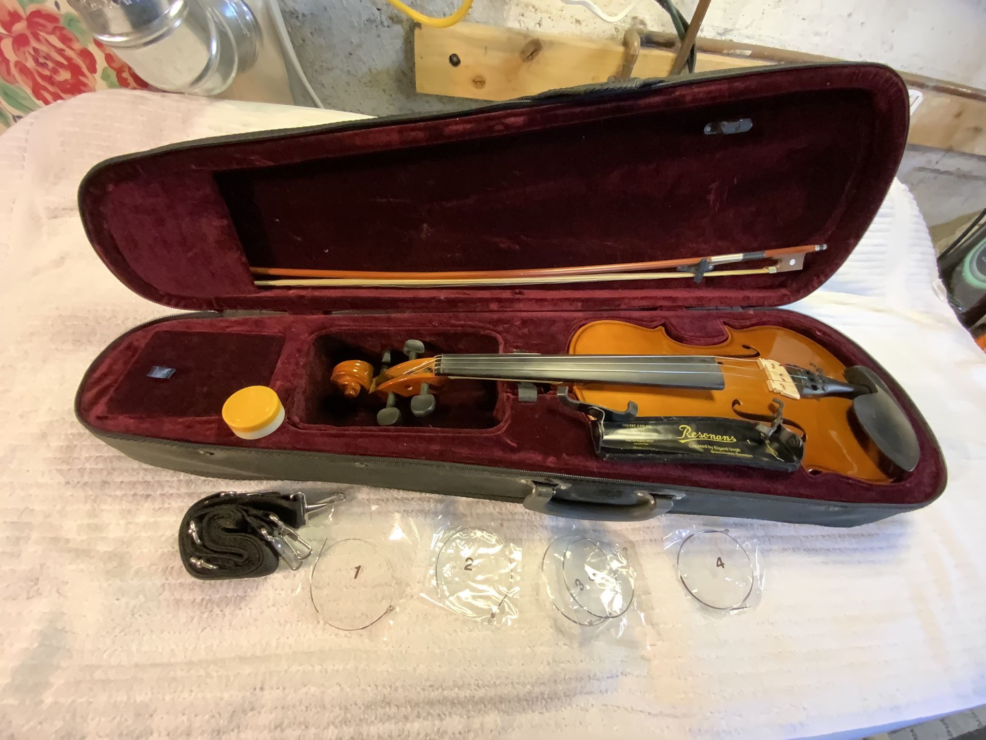 Violin 3/4 Size For Students, Excellent Condition