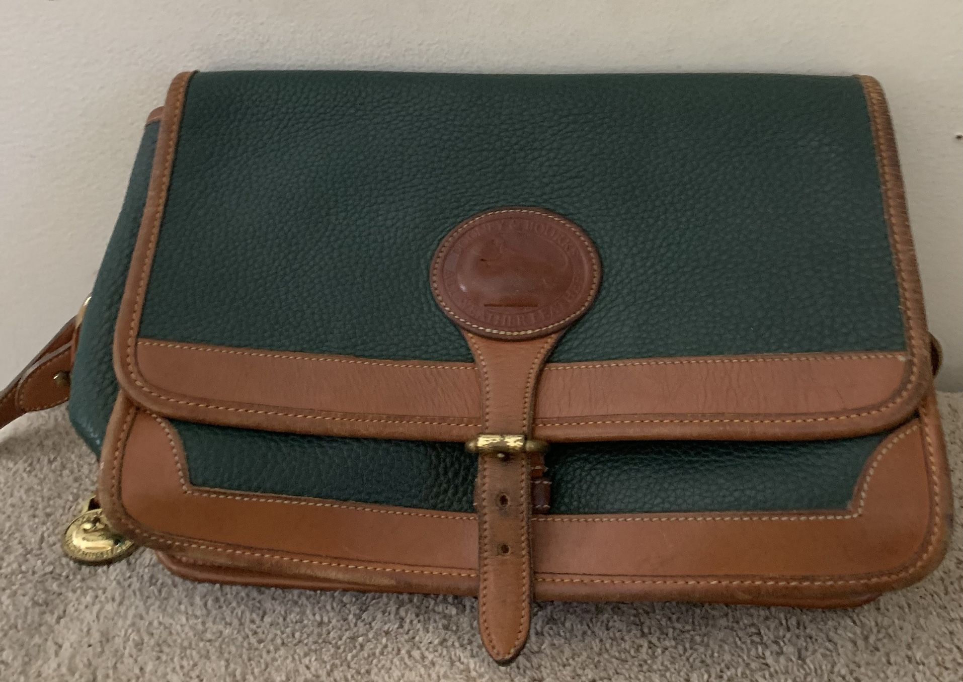 Vintage Dooney & Bourke Green All Leather Purse