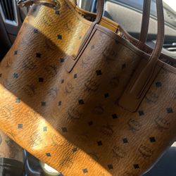 MCM Large
