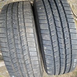 Pair Tires LT 265 60 20 Like New 