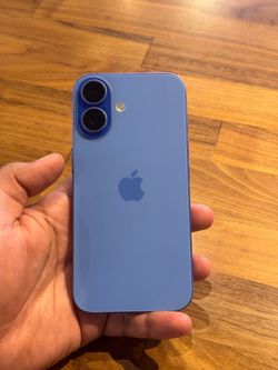 iPhone 16 128GB Ultramarine