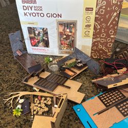 Book Nook Kit 