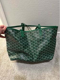 Green purse
