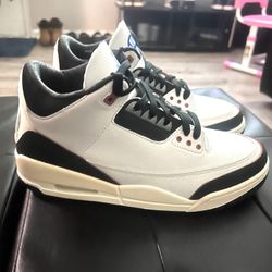 Jordan 3 Quai.. Size 9