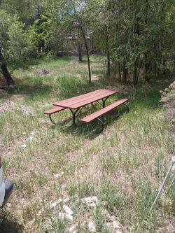 8 ft long wood picnic bench