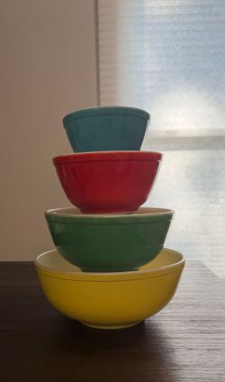 Pyrex Primary Color Bowls Unnumbered
