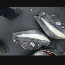 2009-12 Bmw 7 Series Headlight Set Dynamic Xenon