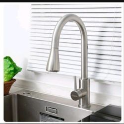 KITCHEN FAUCET 