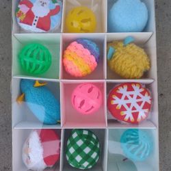 Wondershop Cat Toys Calendar Balls Bells Mice 12 Toys