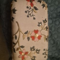 Antik Kraft Embroidered Clutch