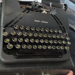1946 Smith Corona Typewriter